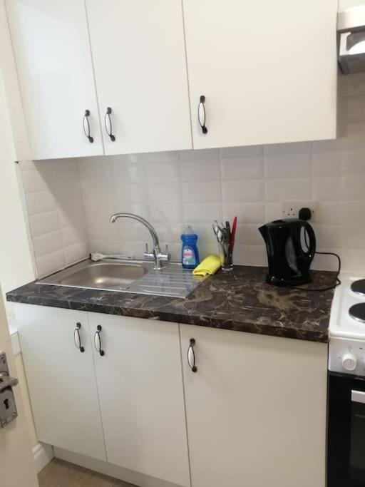 Cosy City Apartment Корк Экстерьер фото