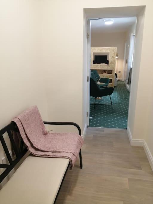 Cosy City Apartment Корк Экстерьер фото